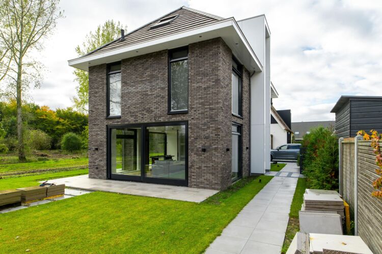 BME_78f0496_villa-grijze-steen-Almere-LR-1